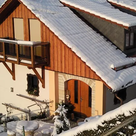 Quaint In Near The Holiday home