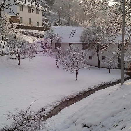 Relaxing With Garden Сasa de vacaciones *